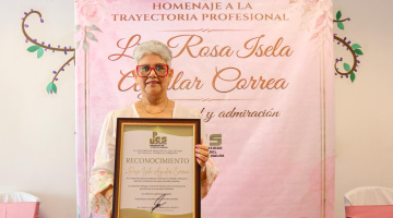 Homenaje Mtra Rosa Isela Aguilar Correa